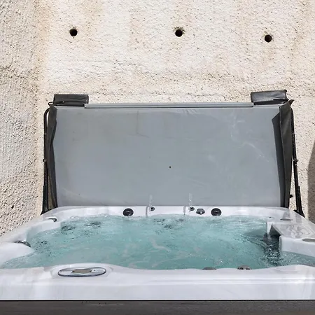 Apartment Luma Retreat Jacuzzi & Peaceful Rides *