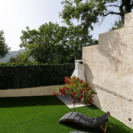 Luma Retreat Jacuzzi & Peaceful Rides * Petraca